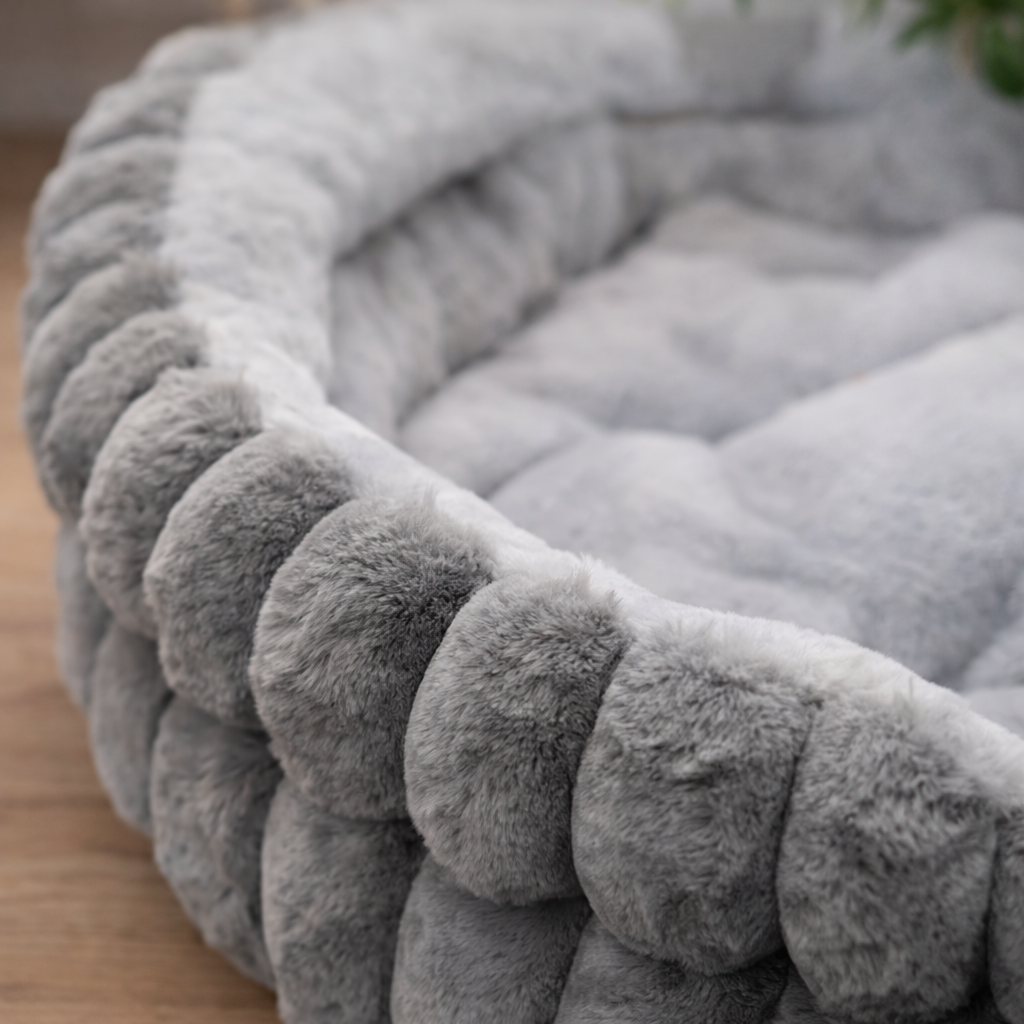 Beroligende hundeseng med høy kant